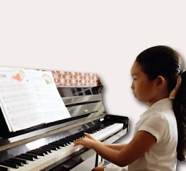 piano-gal